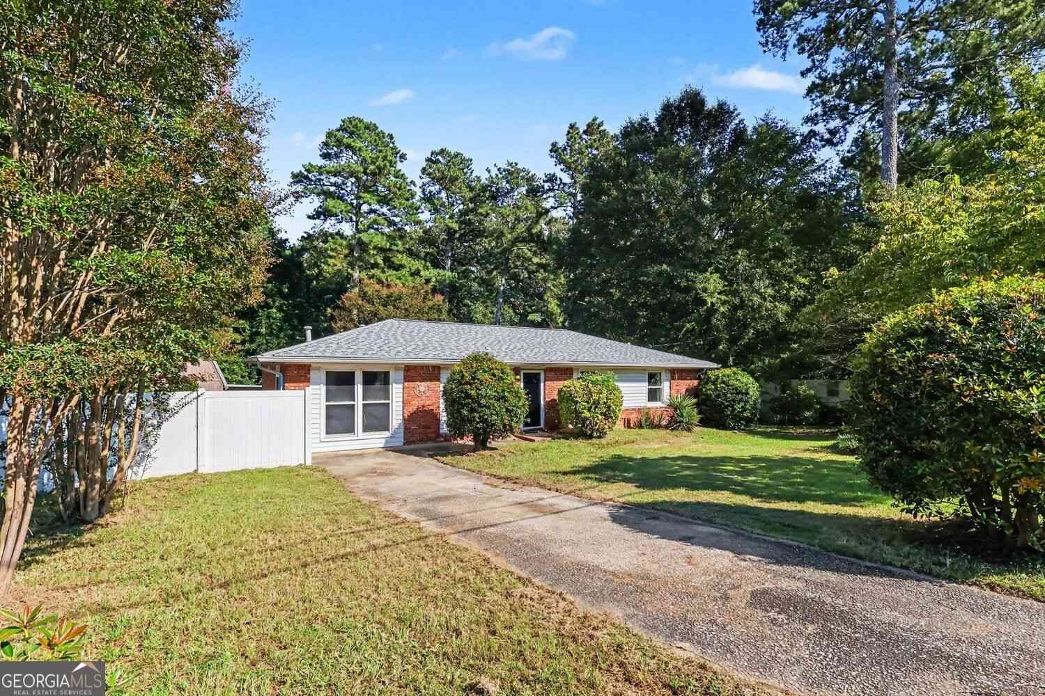 Homes For Sale - 6786 Tralee Drive<br/> lithia springs, GA 30122