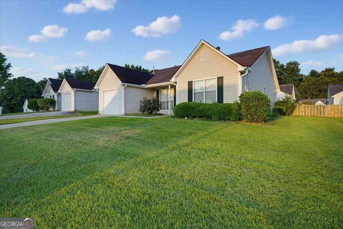 Homes For Sale - 604 Village Way<br/> Stockbridge, GA 30281