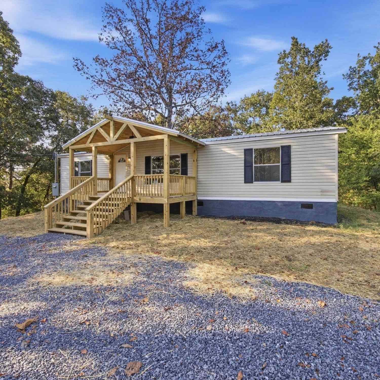 Homes For Sale - 156 Western Way<br/> Chatsworth, GA 30705