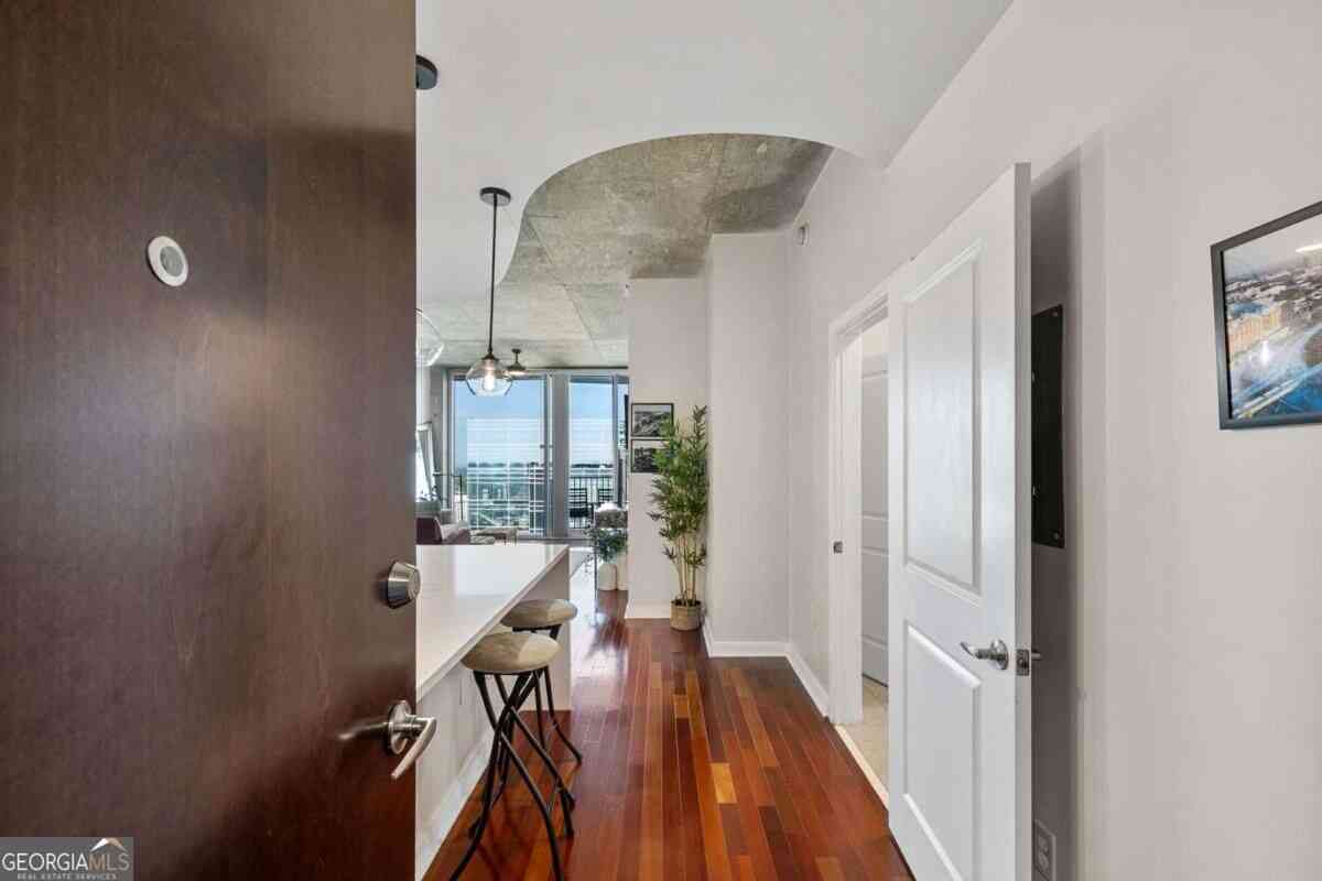Condo For Sale - 400 W Peachtree Street NW #3005<br/> Atlanta, GA 30308