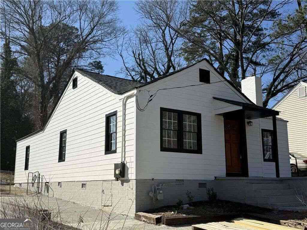 Homes For Sale - 951 Lawton Street SW<br/> Atlanta, GA 30310