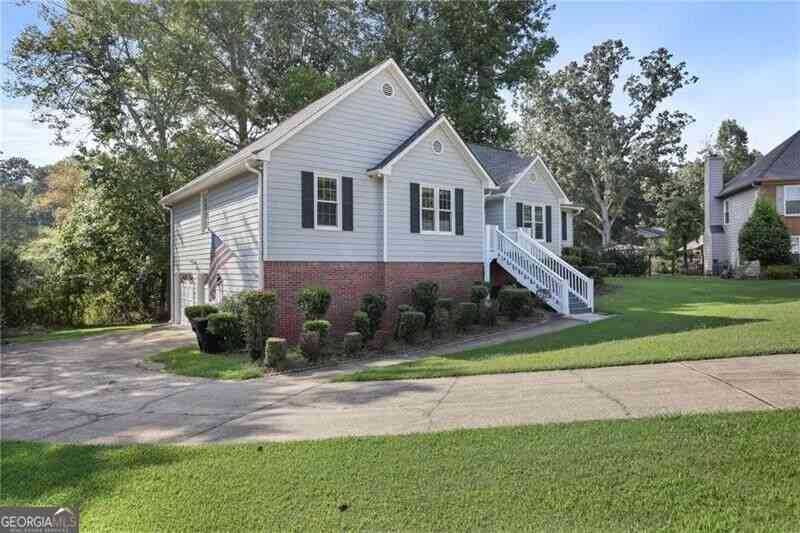 Homes For Sale - 3347 Conley Downs Drive<br/> Powder Springs, GA 30127