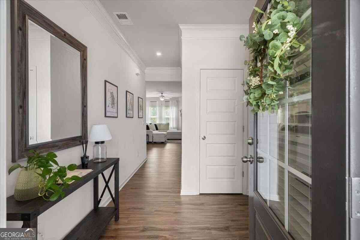 Townhouse For Sale - 325 Braswell Court<br/> Woodstock, GA 30188