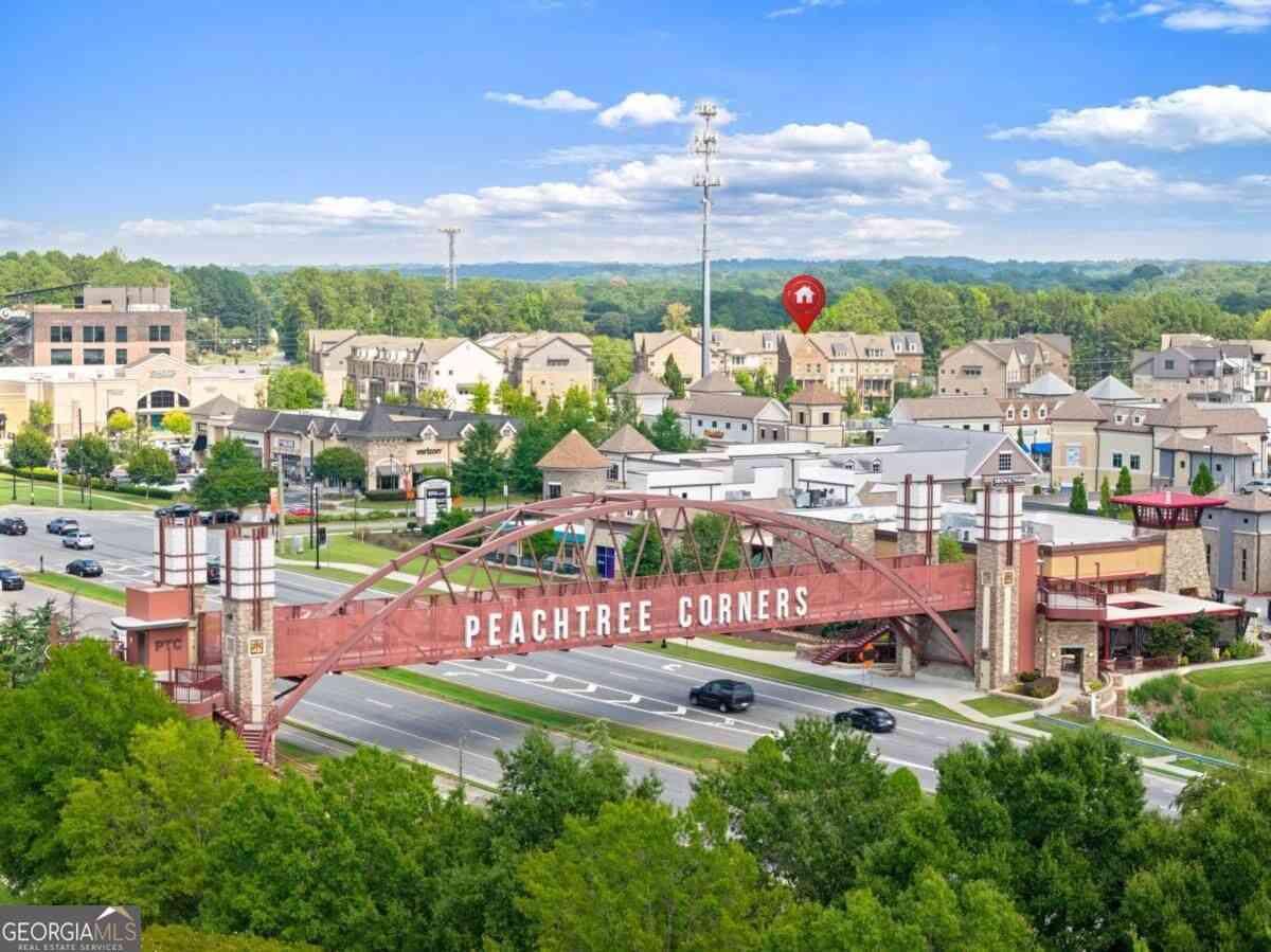 Townhouse For Sale - 3768 Duke Center Way<br/> Peachtree Corners, GA 30092