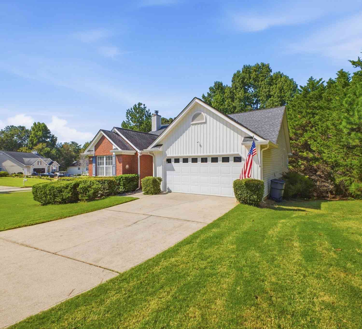 Homes For Sale - 3465 Laurel Springs Cove<br/> Villa Rica, GA 30180