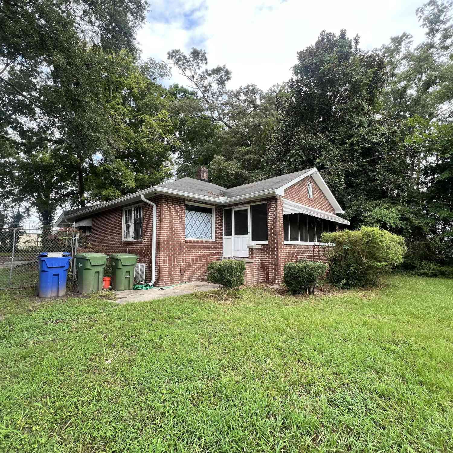 Homes For Sale - 1420 Bolton Road NW<br/> Atlanta, GA 30331