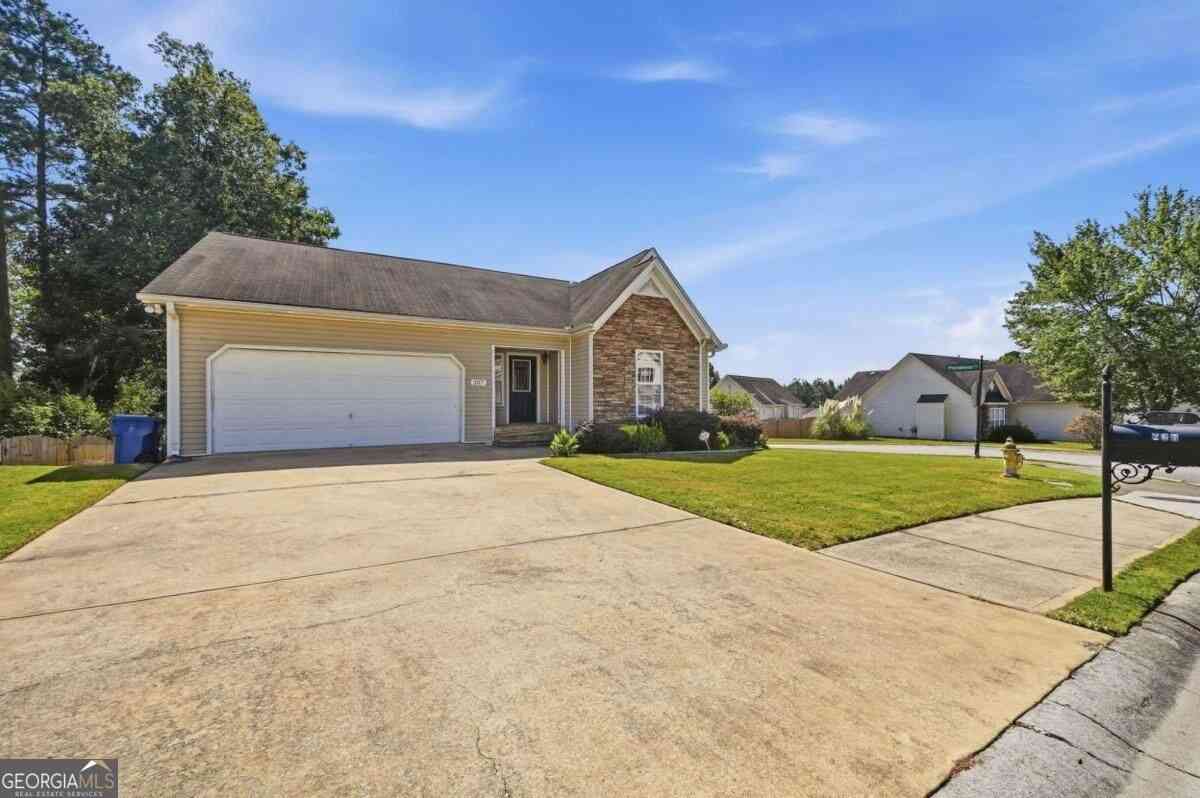 Homes For Sale - 207 Providence Drive<br/> Dallas, GA 30157