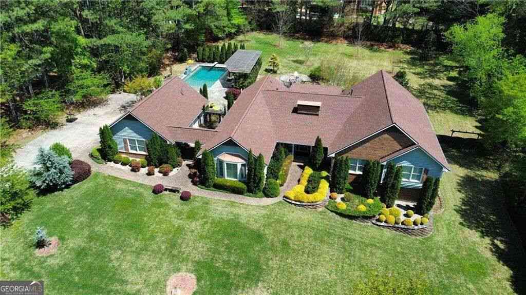 Homes For Sale - 1066 Bridgewater Walk<br/> Snellville, GA 30078