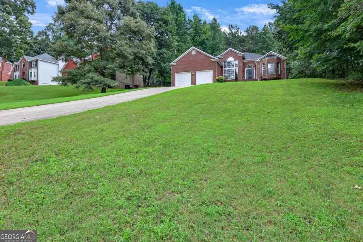Homes For Sale - 2698 Old Stagecoach Way<br/> Douglasville, GA 30135