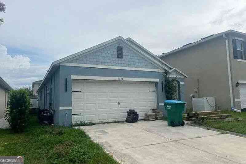 Homes For Sale - 1343 Winter Gray Circle<br/> Deltona, FL 32738