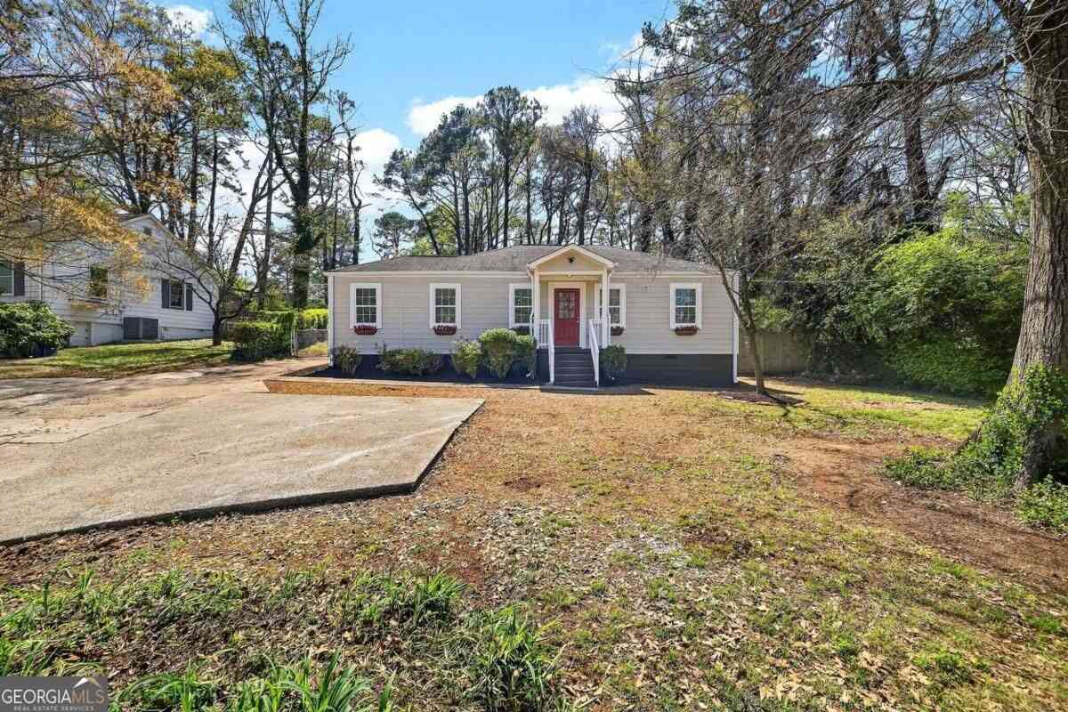 Homes For Sale - 955 Columbia Drive<br/> Decatur, GA 30030