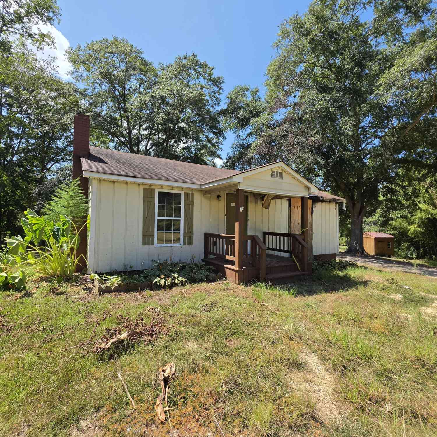 Homes For Sale - 2842 Hamilton Road<br/> Lagrange, GA 30241