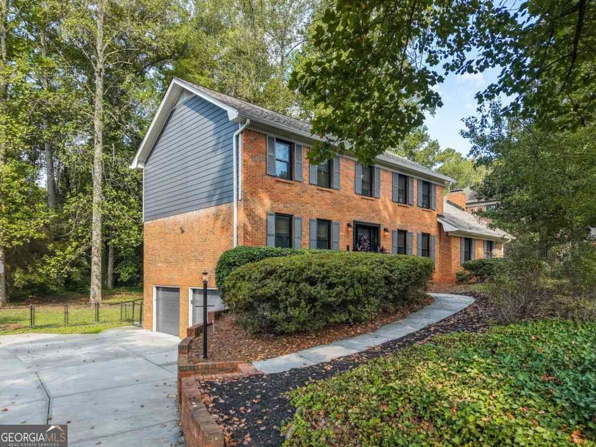 Homes For Sale - 831 Montego Way SW<br/> Lilburn, GA 30047