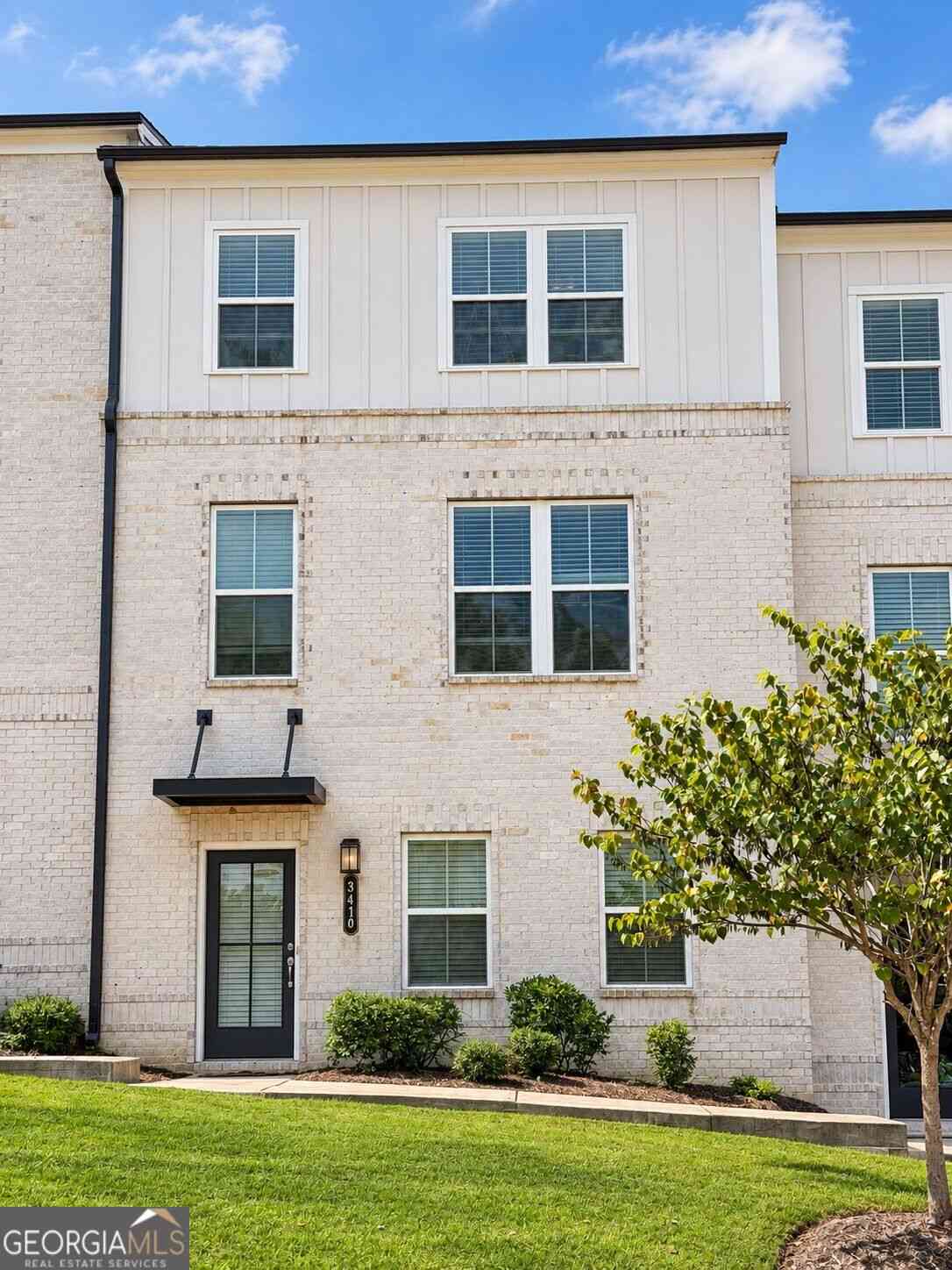 Townhouse For Sale - 3410 Hardy Street<br/> Duluth, GA 30096