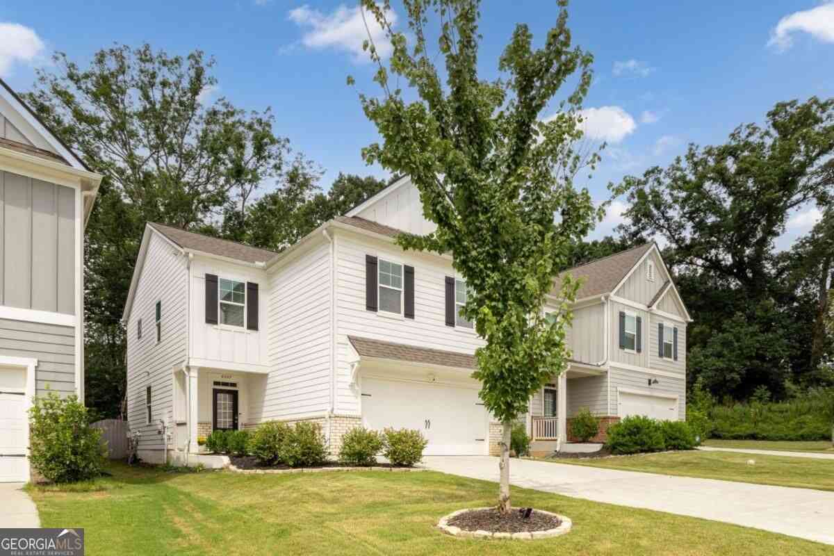 Homes For Sale - 6007 Hoot Owl Lane<br/> Flowery Branch, GA 30542