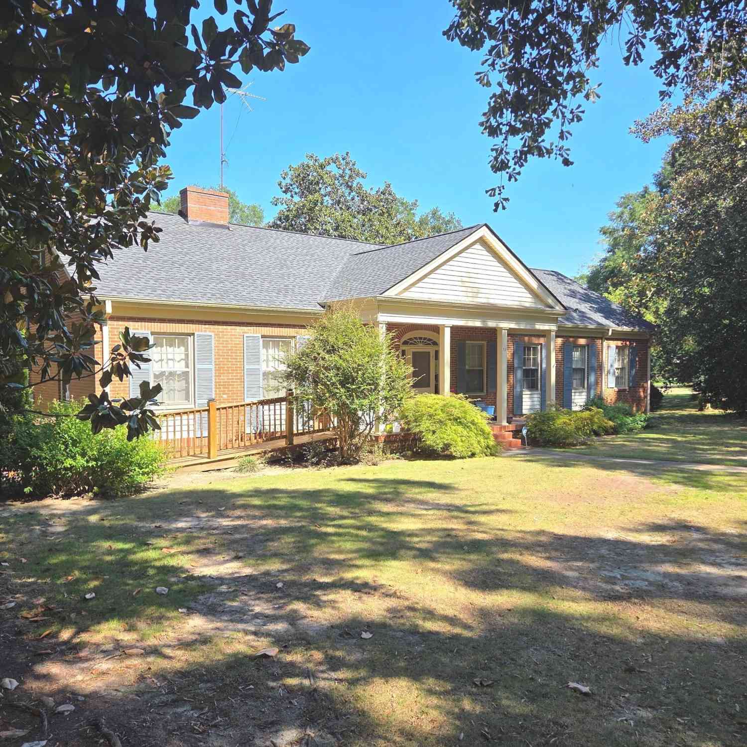 Homes For Sale - 73 W Wright Street<br/> Winder, GA 30680