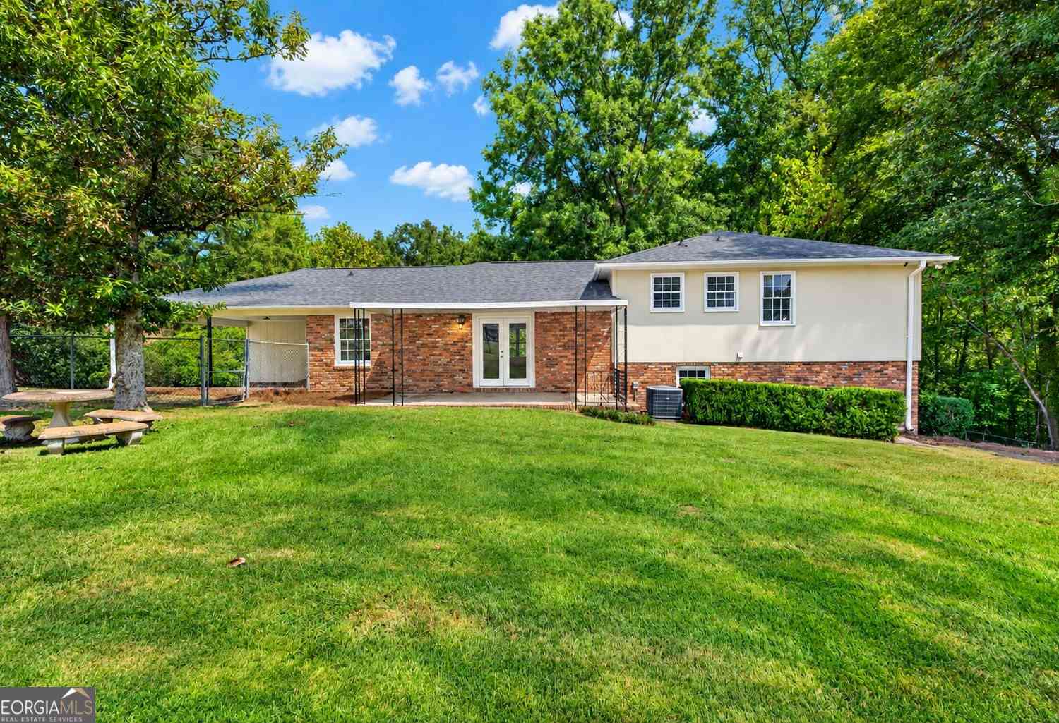 Homes For Sale - 5038 Wingate Drive<br/> Macon, GA 31210