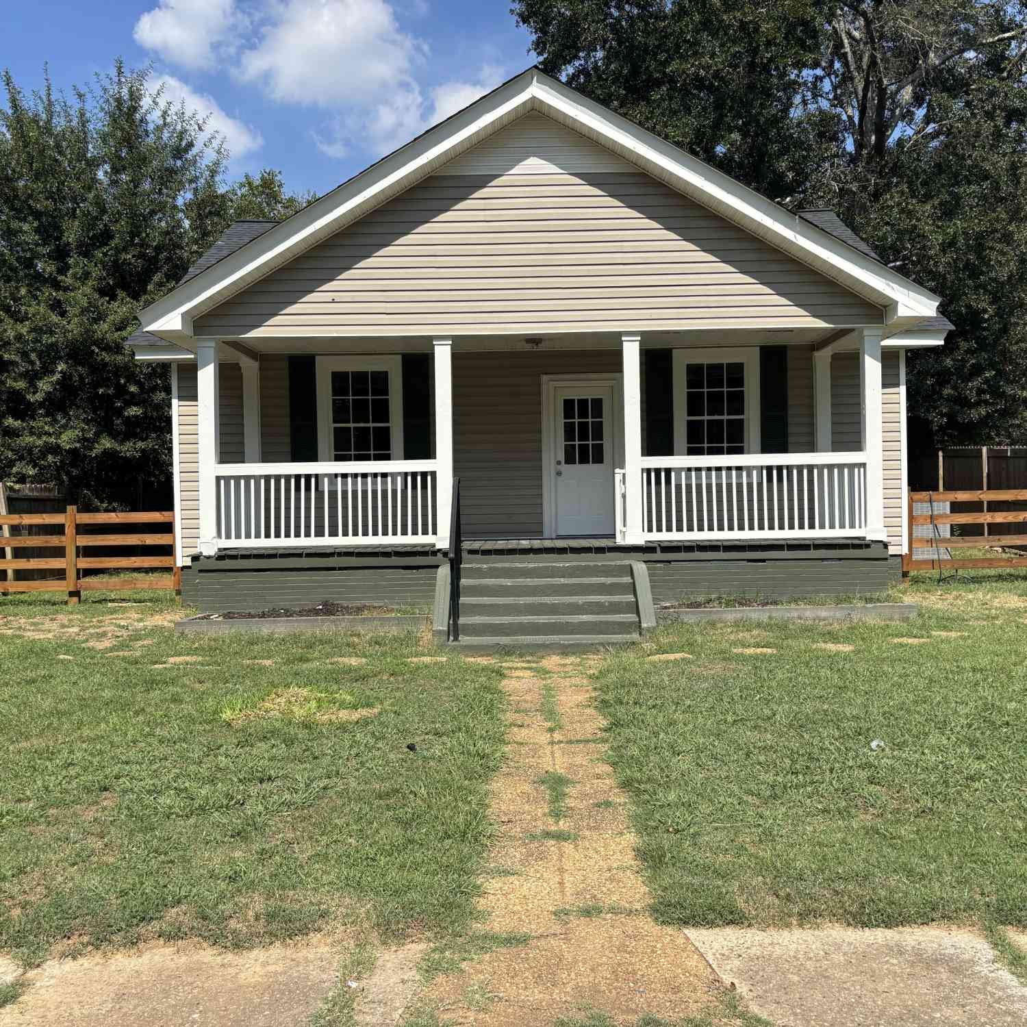 Homes For Sale - 574 Lane Street<br/> Rockmart, GA 30153