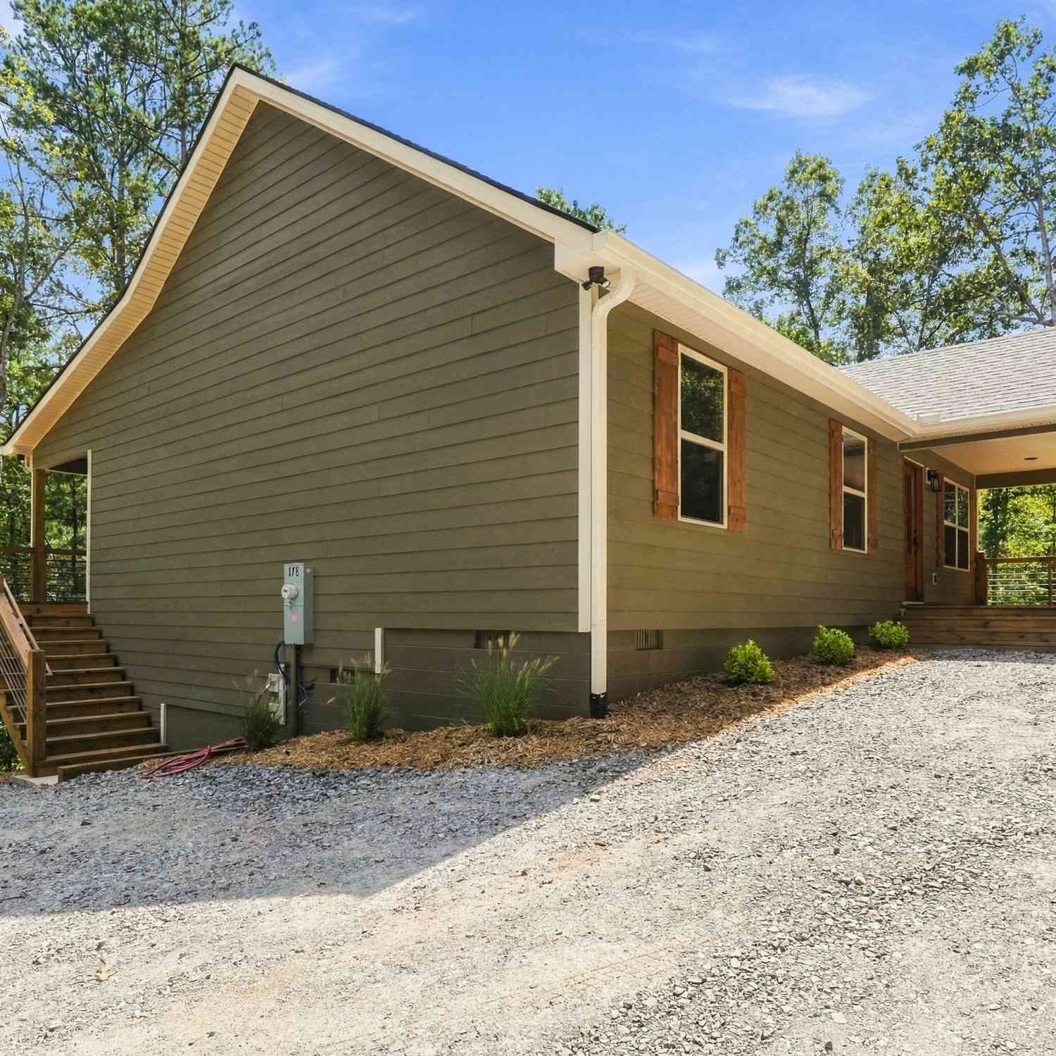 Homes For Sale - 178 Spalding Circle<br/> Ellijay, GA 30540