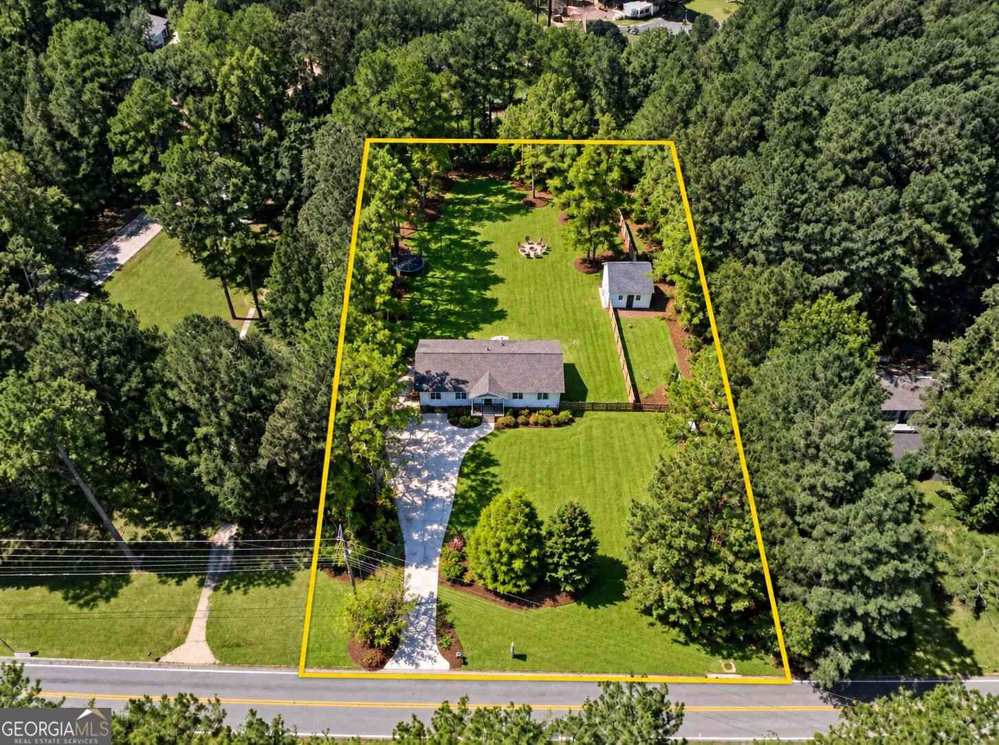 Homes For Sale - 1825 Jordan Hill Road<br/> Griffin, GA 30223