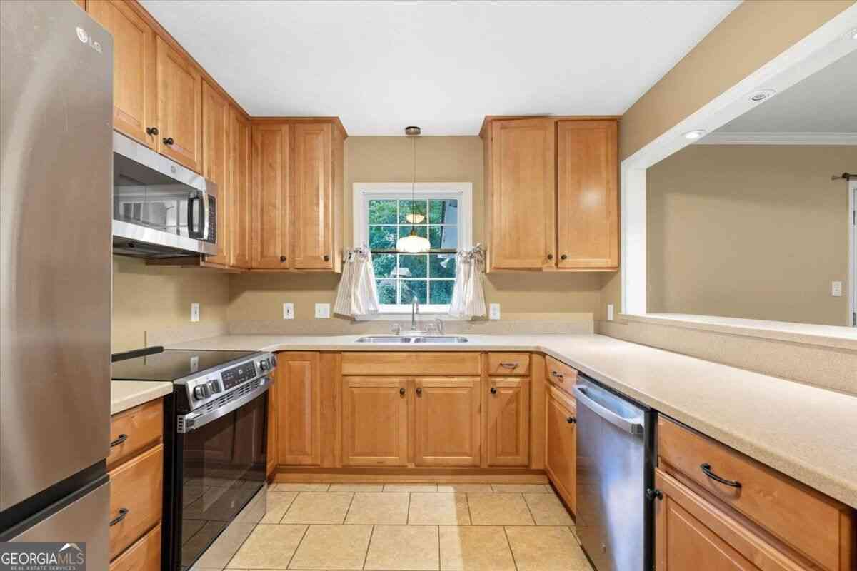 Homes For Sale - 4895 Guerry Drive<br/> Macon, GA 31210