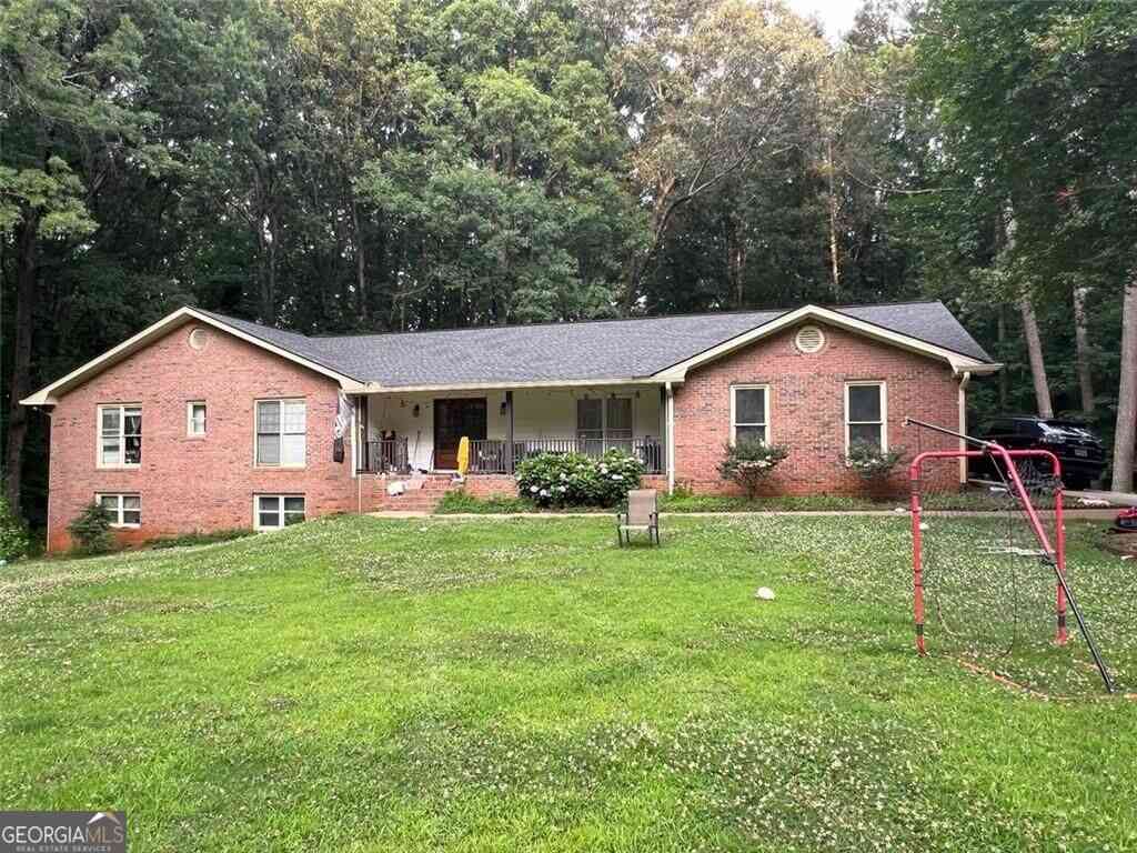 Homes For Sale - 4250 Janet Drive<br/> Stockbridge, GA 30281