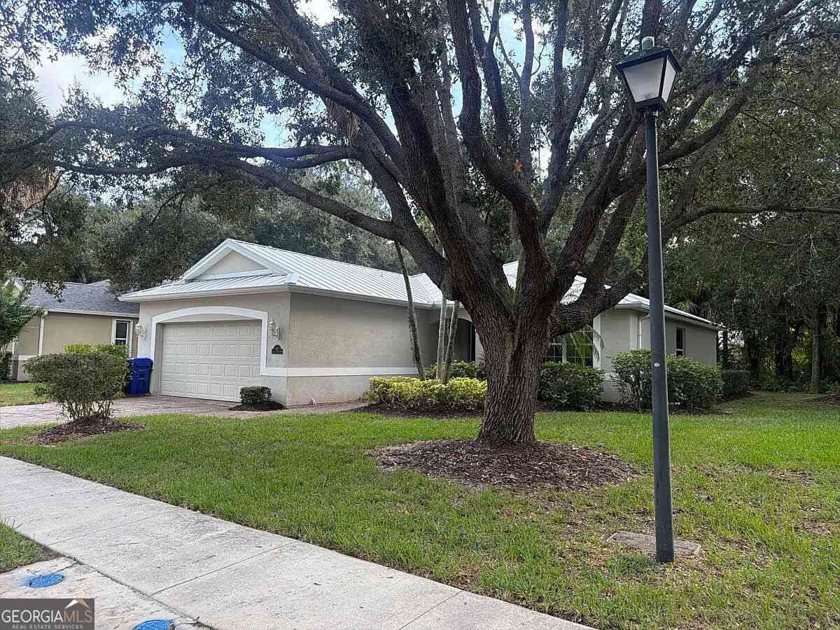 Homes For Sale - 590 Kenwood Drive SW<br/> Indian River County, Vero Beach, FL 32968