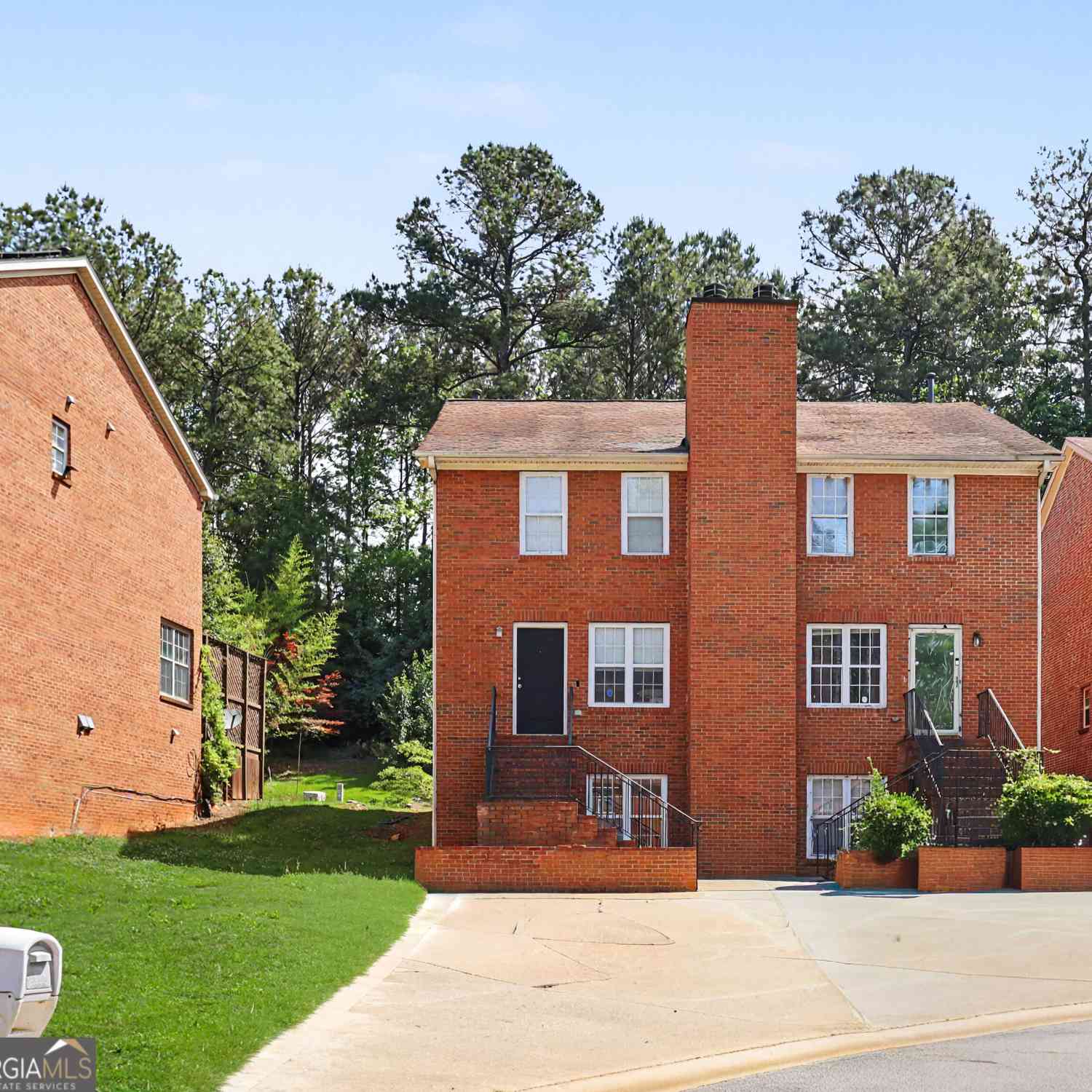 Townhouse For Sale - 67 Davis Mill Court<br/> Lawrenceville, GA 30044