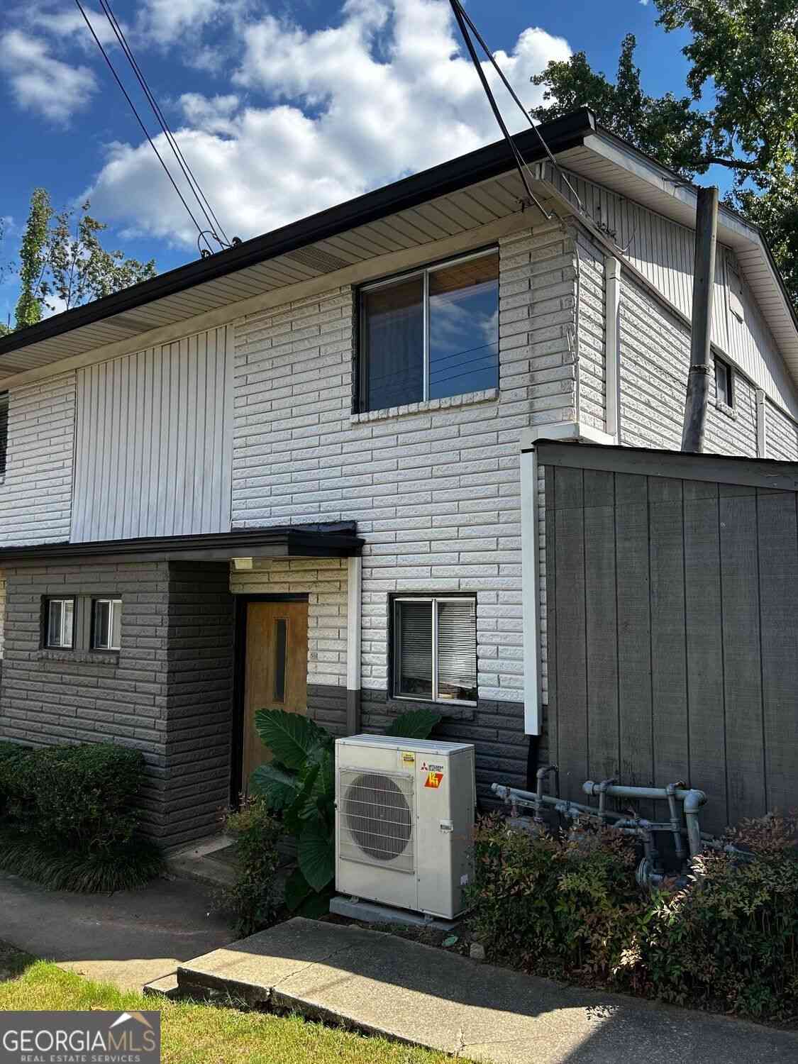 Condo For Sale - 3501 Roswell Road #501<br/> Atlanta, GA 30305
