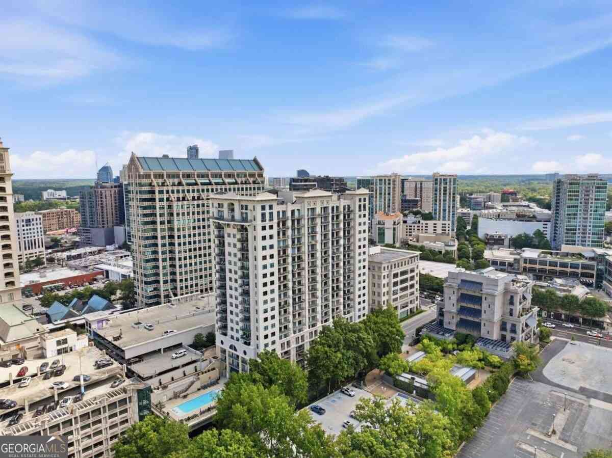 Condo For Sale - 3040 Peachtree Road NW #708<br/> Atlanta, GA 30305