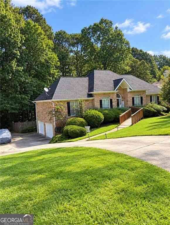 Homes For Sale - 5583 Shanon View<br/> Douglasville, GA 30135