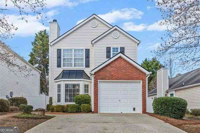Homes For Sale - 1061 Daventry Crossing<br/> Woodstock, GA 30188
