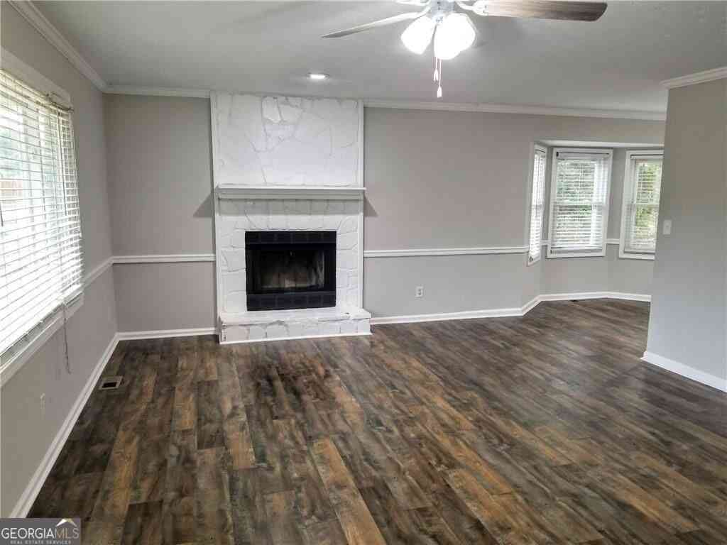 Homes For Sale - 3177 Pinto Drive<br/> Powder Springs, GA 30127