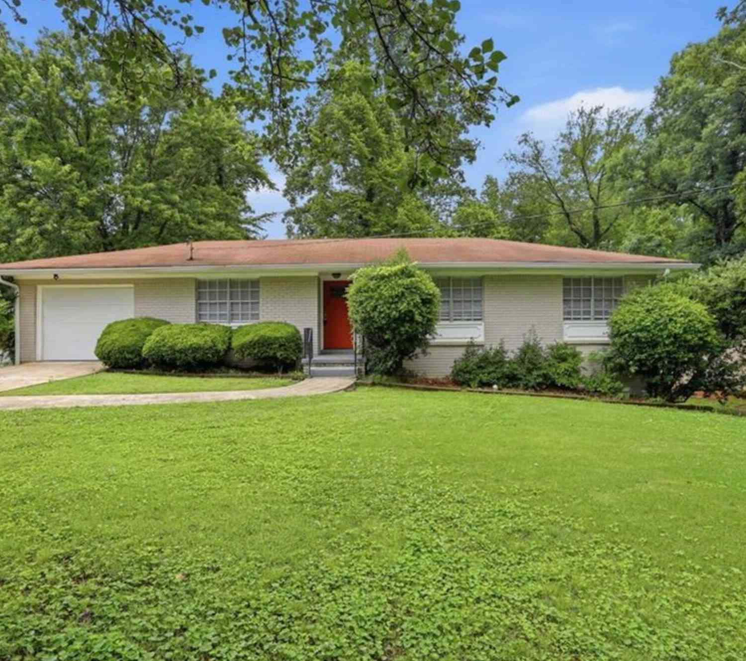 Homes For Sale - 2225 Emerald Castle Drive<br/> Decatur, GA 30035