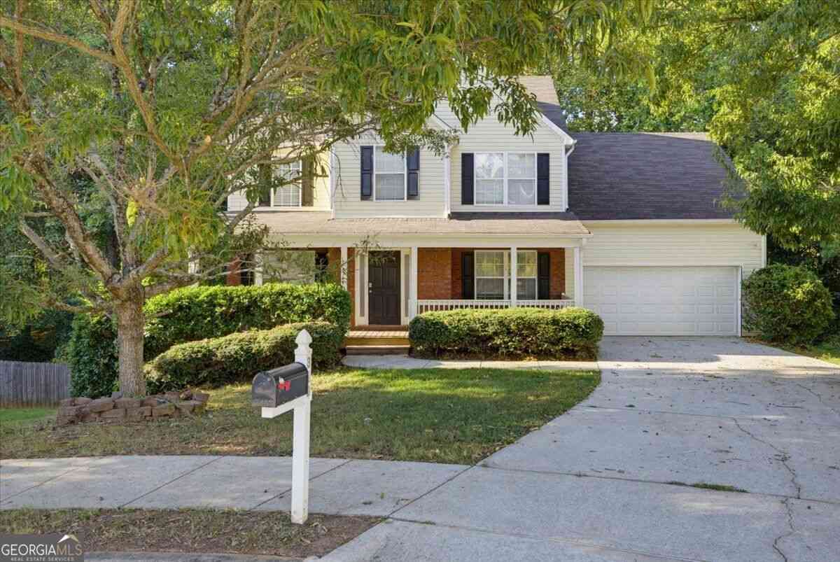 Homes For Sale - 310 Rockingham Drive<br/> Loganville, GA 30052