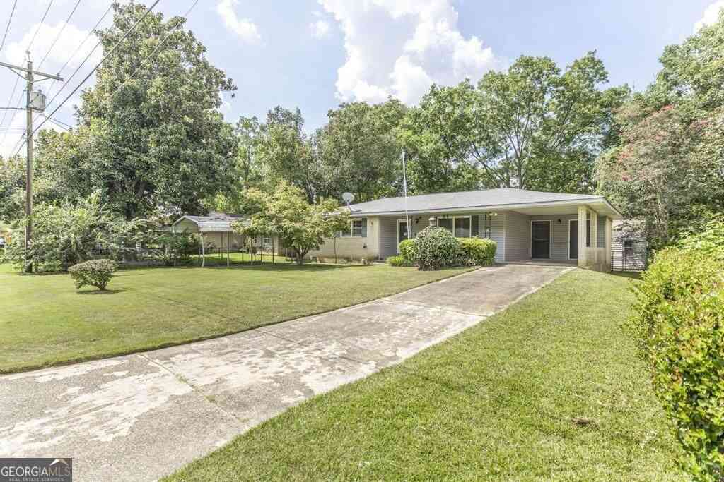 Homes For Sale - 108 Highland Drive<br/> Warner Robins, GA 31088