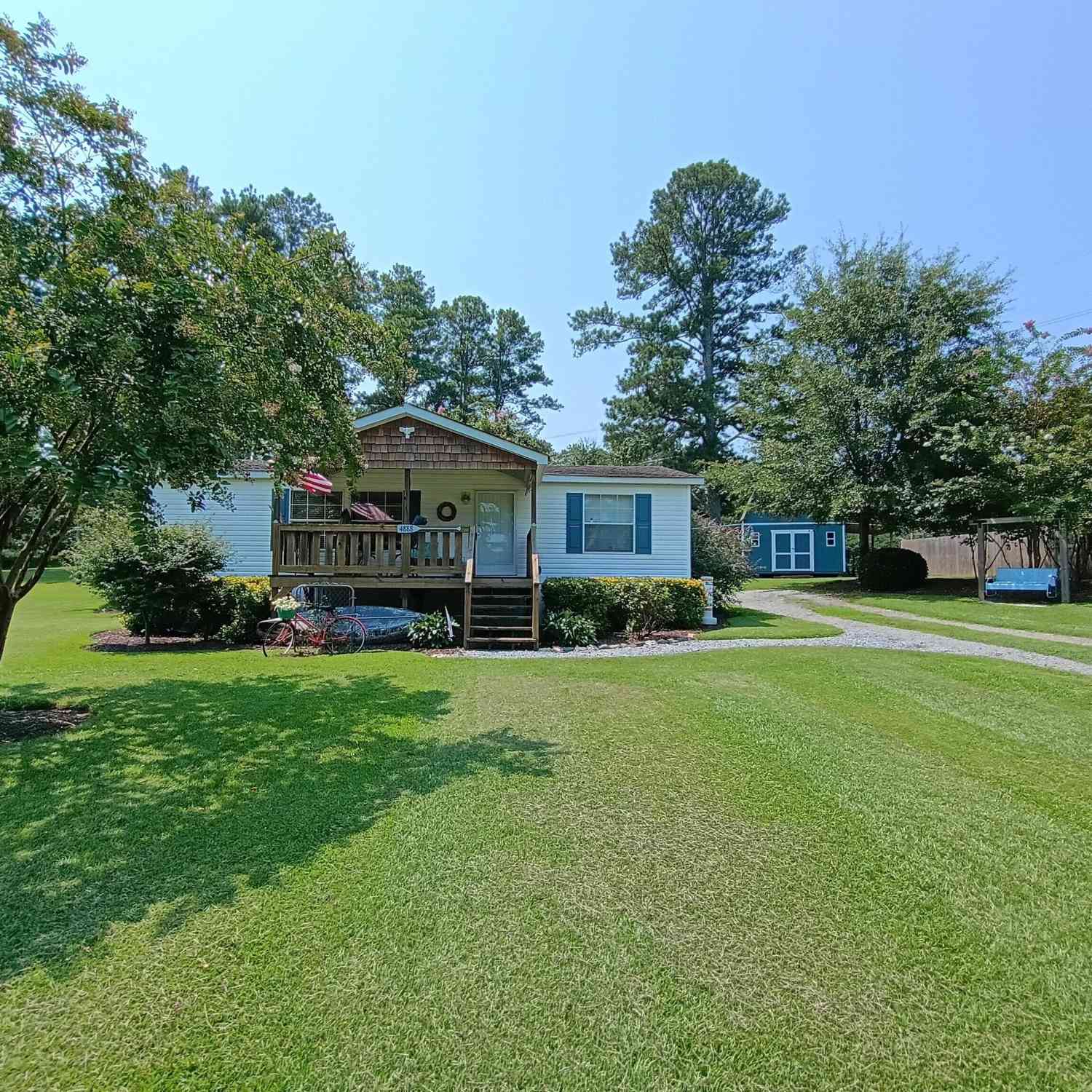 Homes For Sale - 4888 Allen Circle SE<br/> Acworth, GA 30102