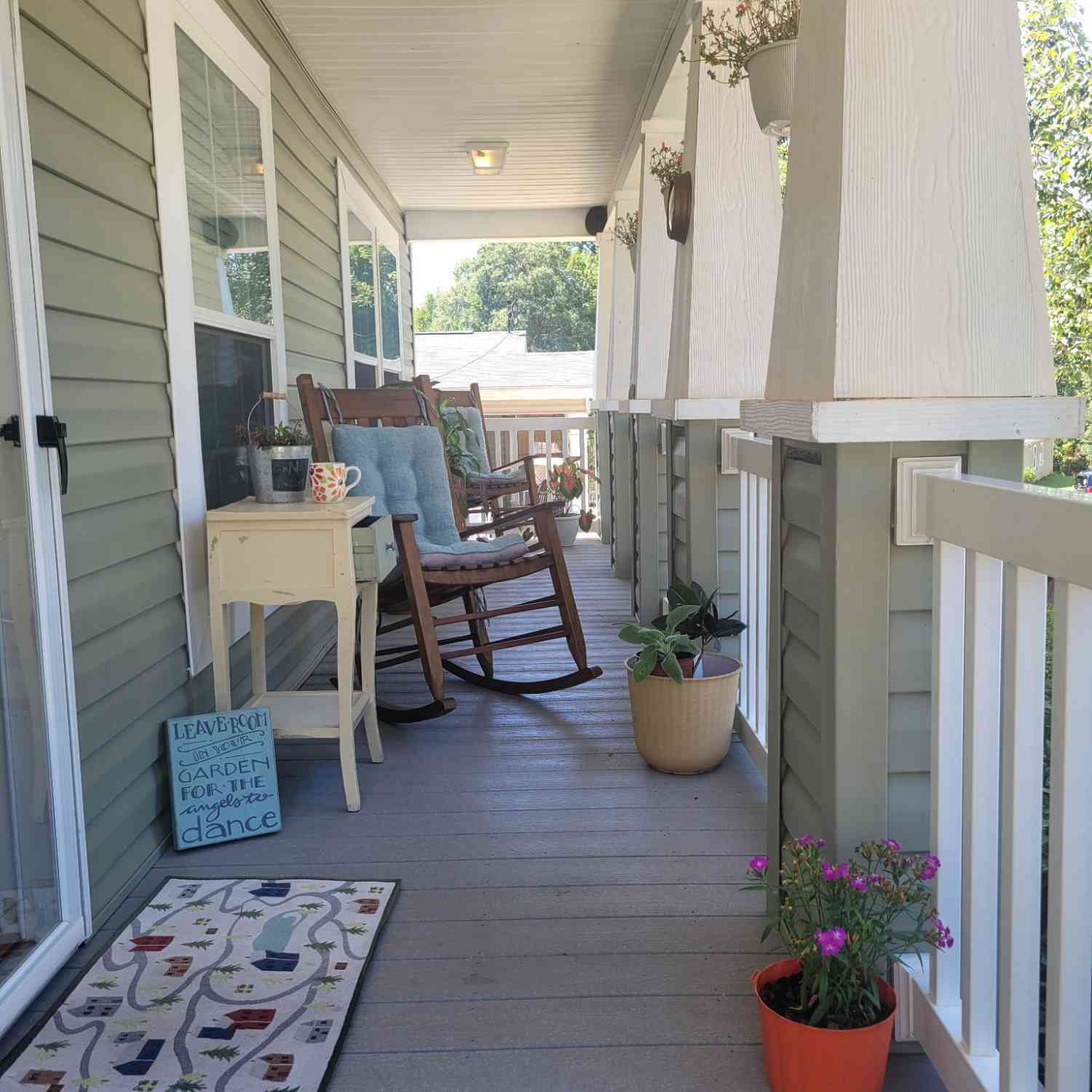 Homes For Sale - 14 Redwood Circle<br/> Newnan, GA 30263