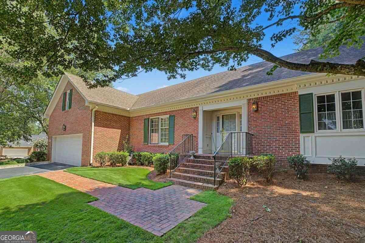 Homes For Sale - 1883 Bedfordshire Court<br/> Decatur, GA 30033