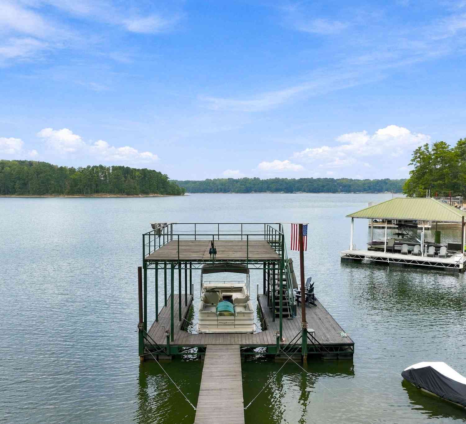 Homes For Sale - 5628 Nags Head Circle<br/> Hall County, Gainesville, GA 30504