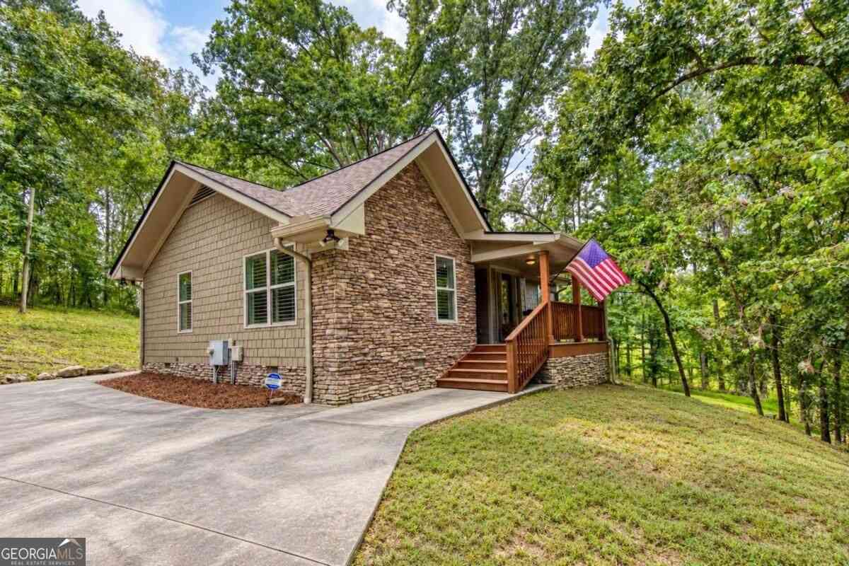 Homes For Sale - 7615 Whitmire Road<br/> Cumming, GA 30028