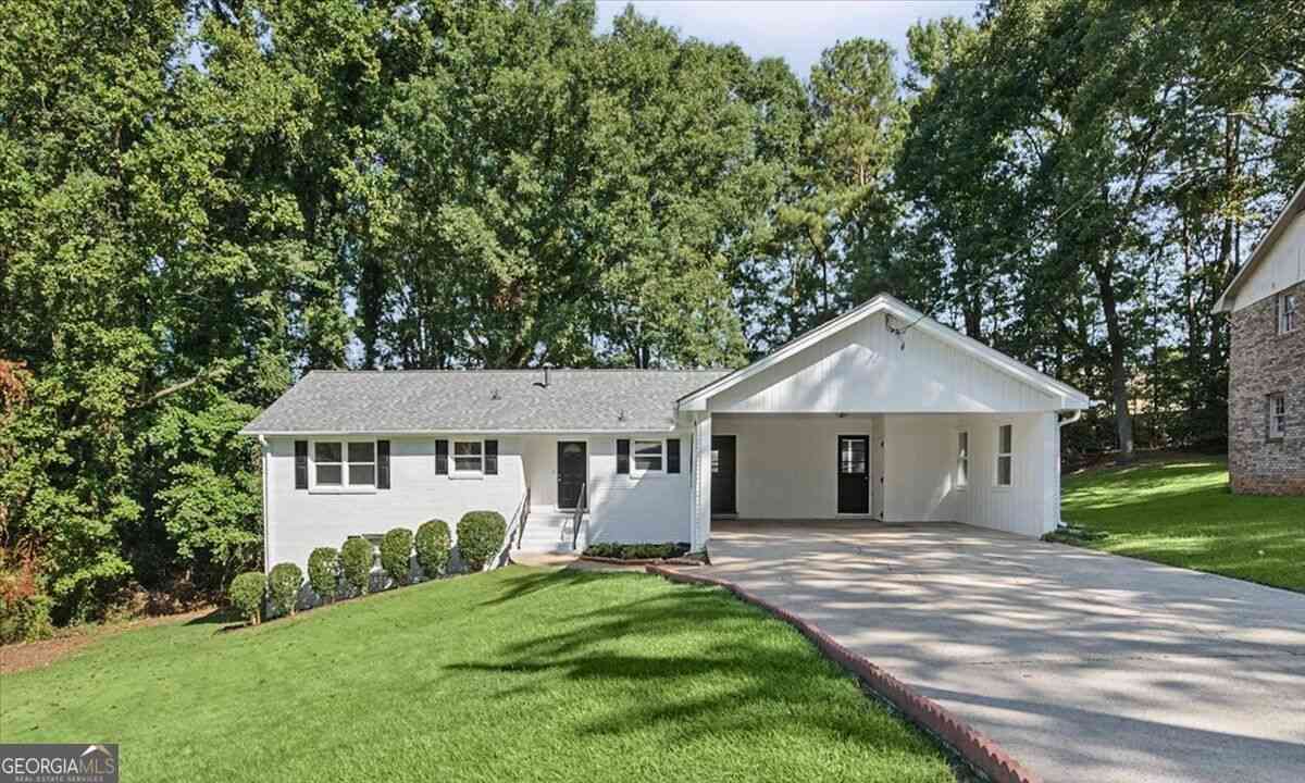 Homes For Sale - 5092 Beth Street<br/> Douglasville, GA 30135