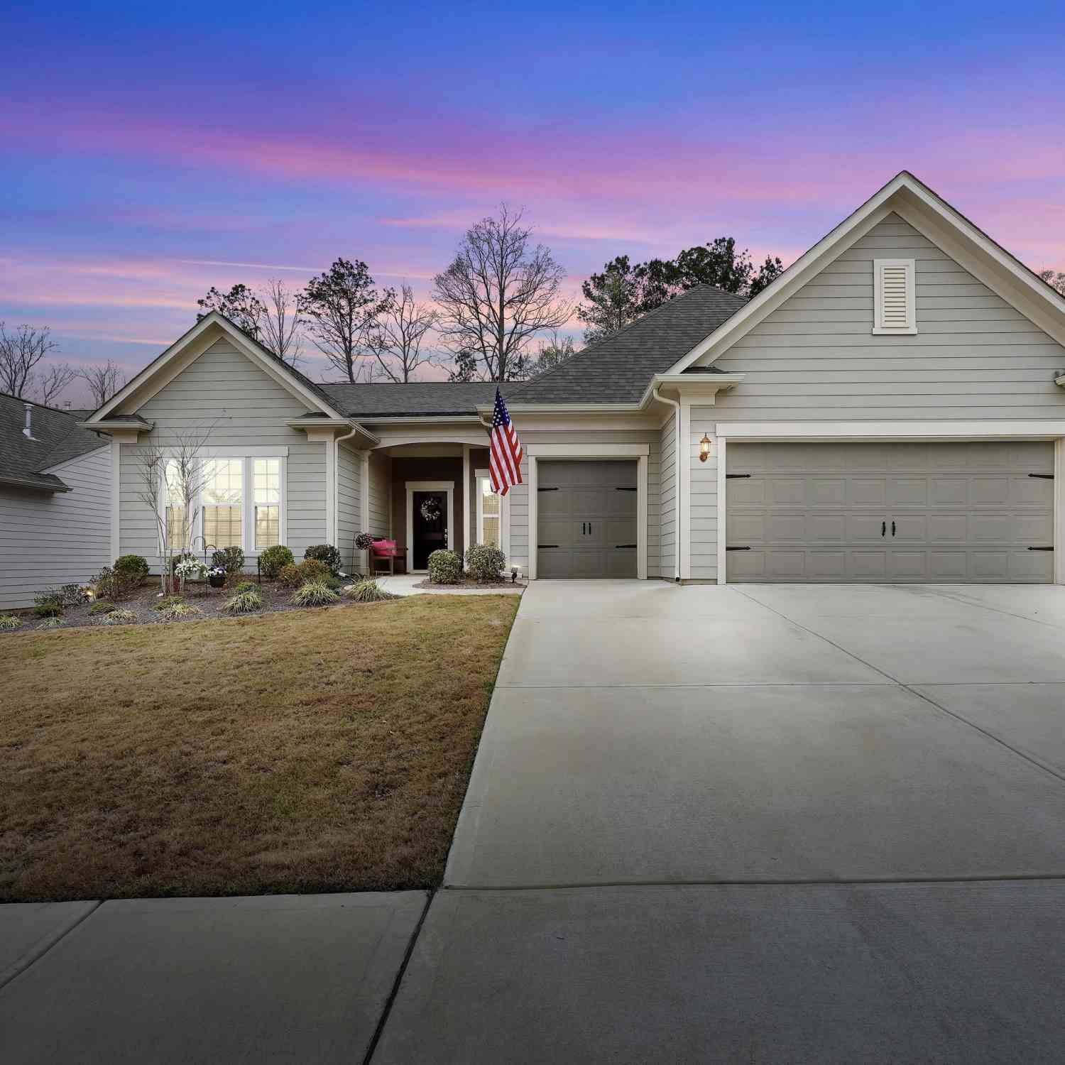 Homes For Sale - 553 Hornbeam Drive<br/> Griffin, GA 30223