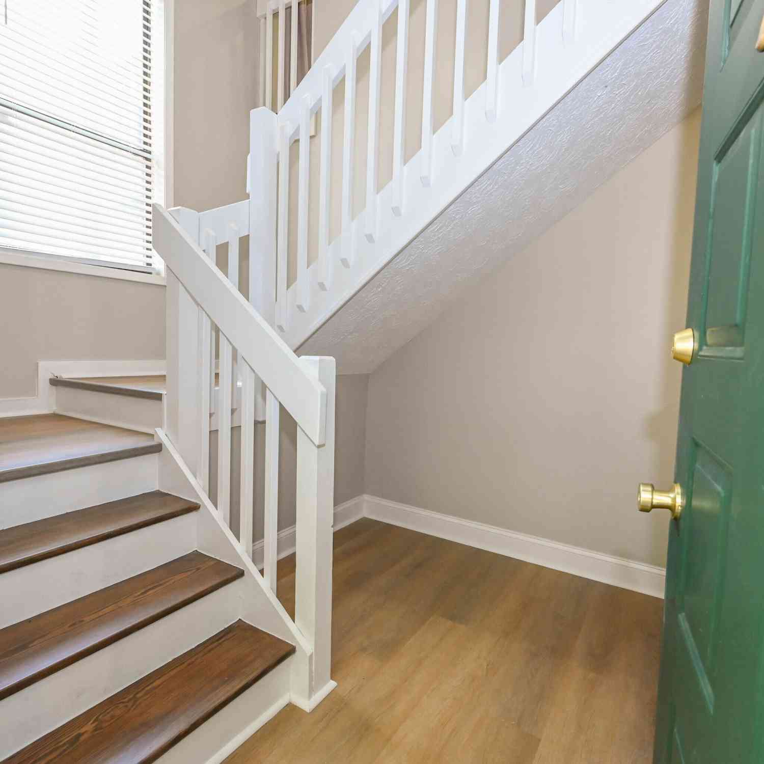 Condo For Sale - 3930 Cedar Circle<br/> Tucker, GA 30084