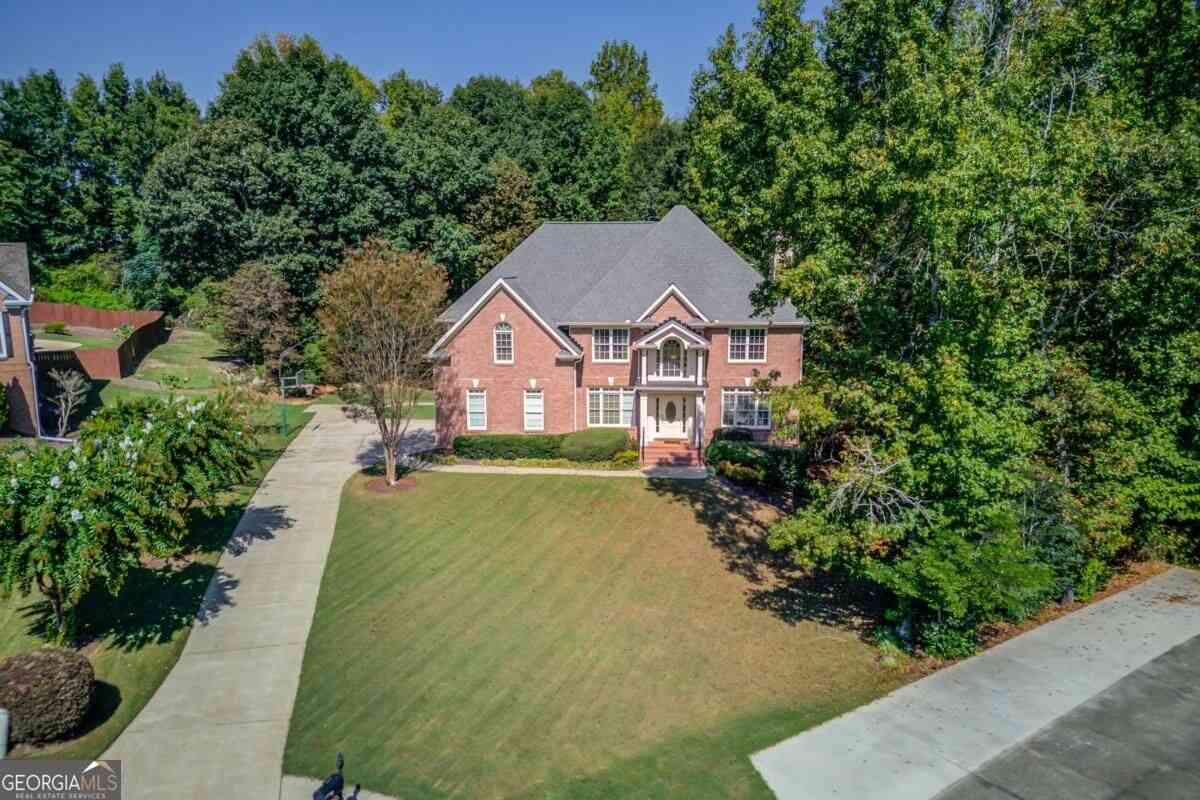 Homes For Sale - 4121 Holcomb Creek Drive<br/> Buford, GA 30519