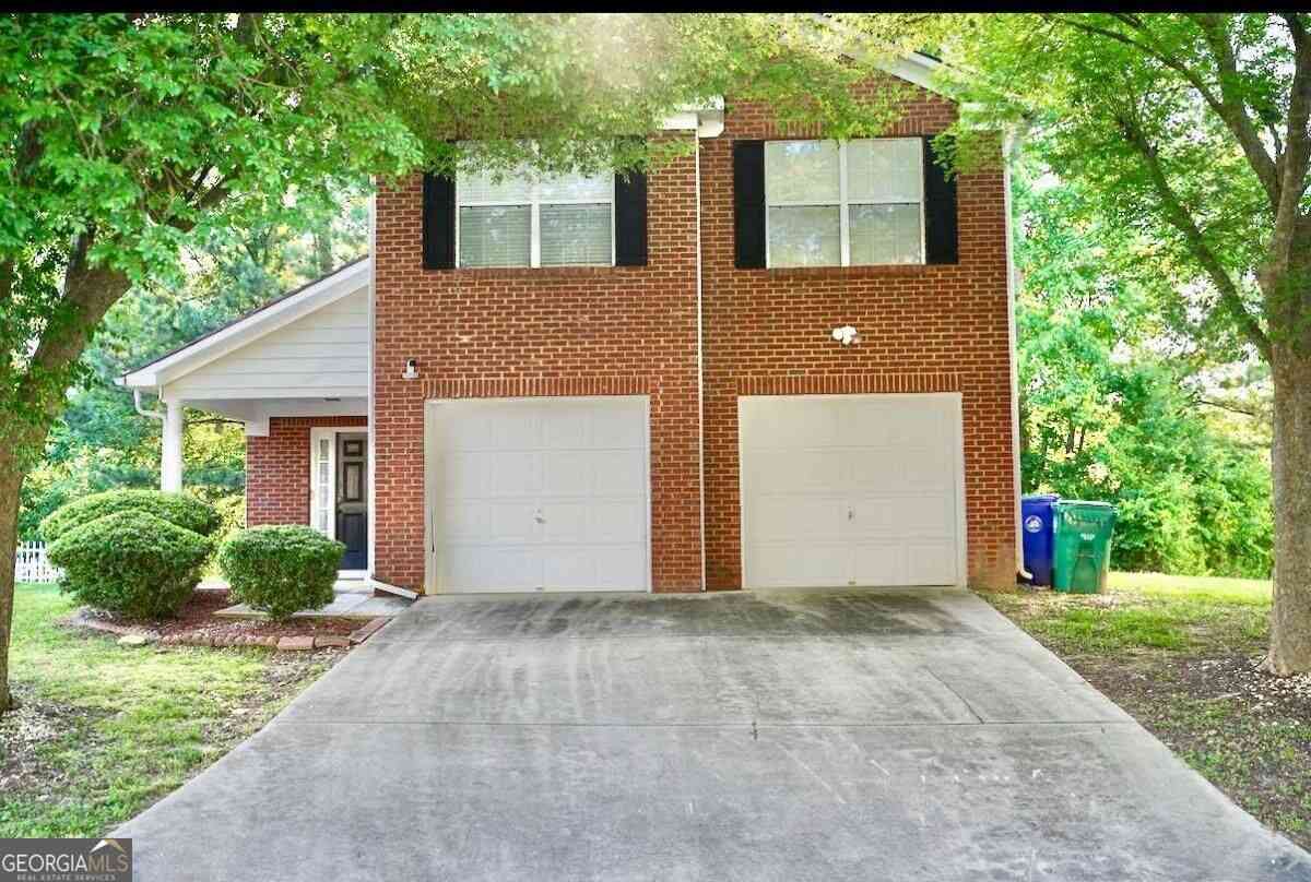 Homes For Sale - 3788 Walnut Creek Way<br/> Lithonia, GA 30038