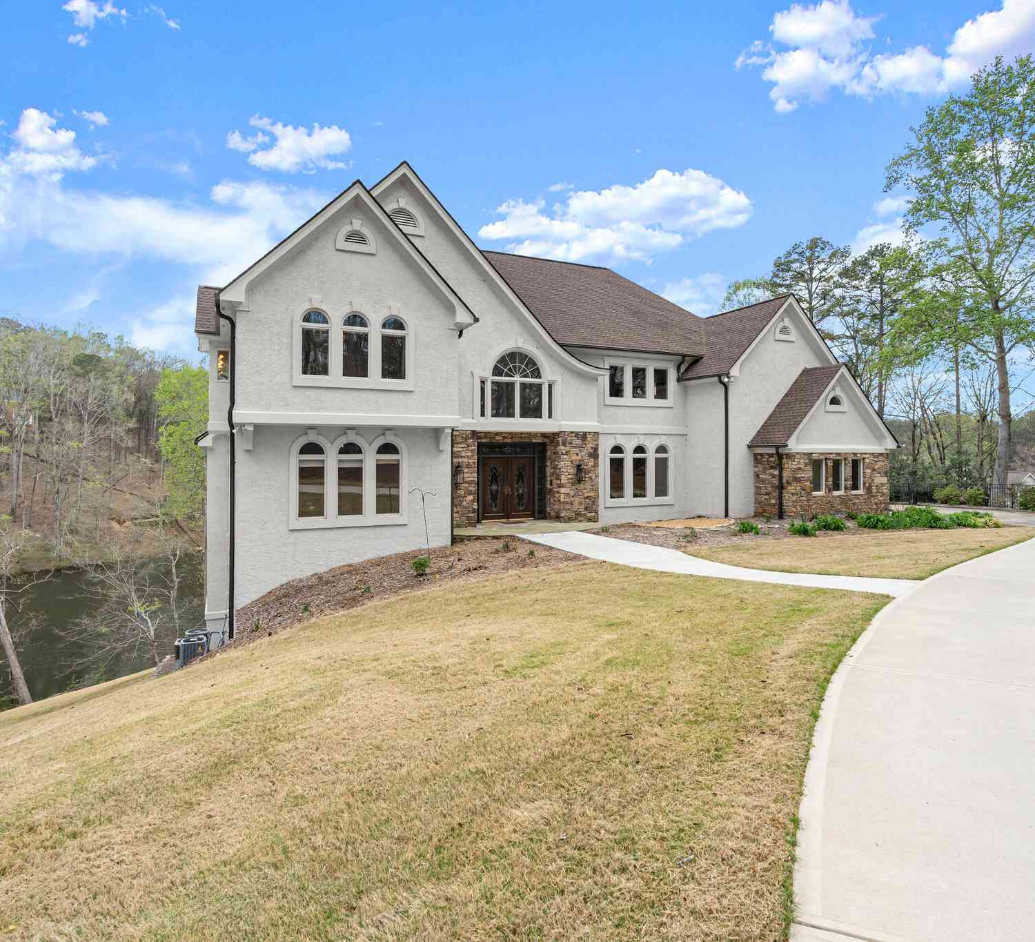 Homes For Sale - 845 Cold Harbor Drive<br/> Roswell, GA 30075