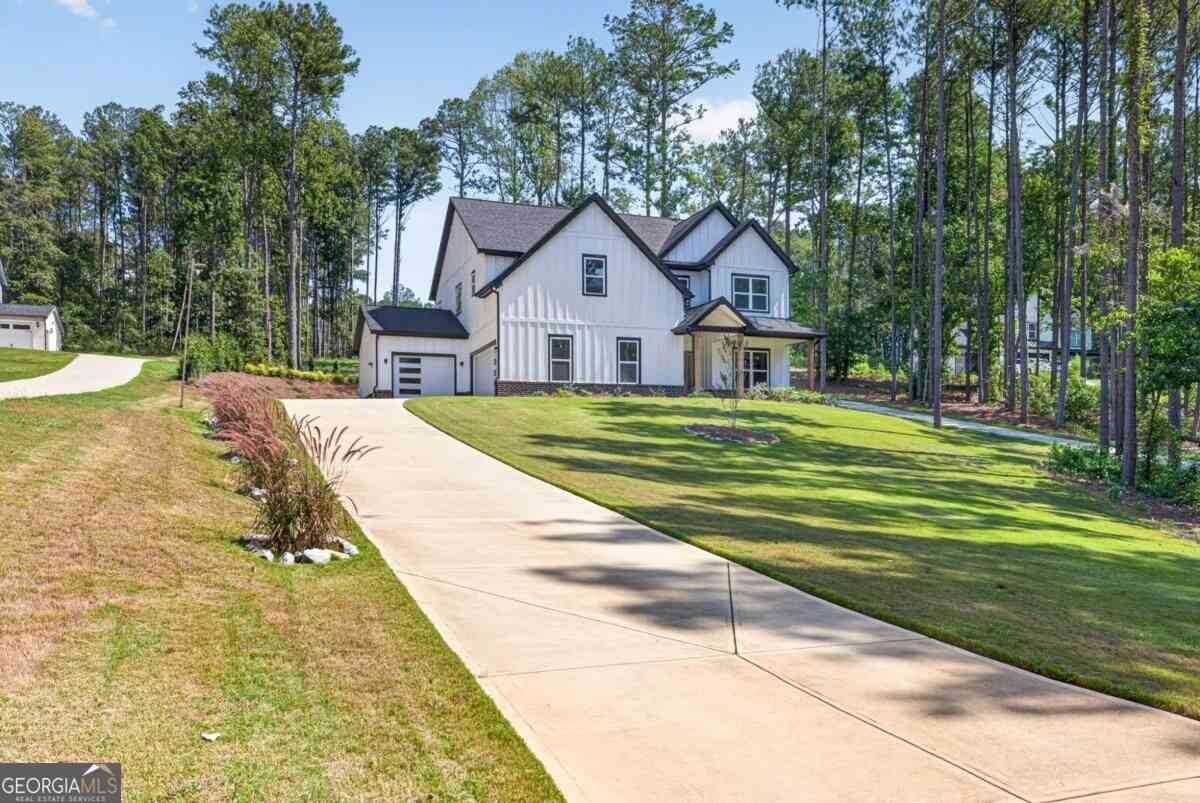 Homes For Sale - 83 Beech Creek Circle<br/> Barrow County, Winder, GA 30680
