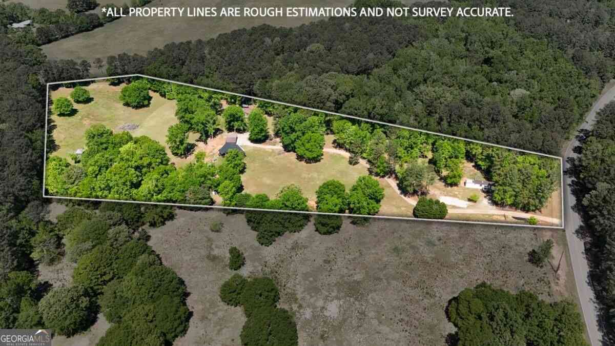 Homes For Sale - 321 S Steele Bridge Road<br/> Eatonton, GA 31024