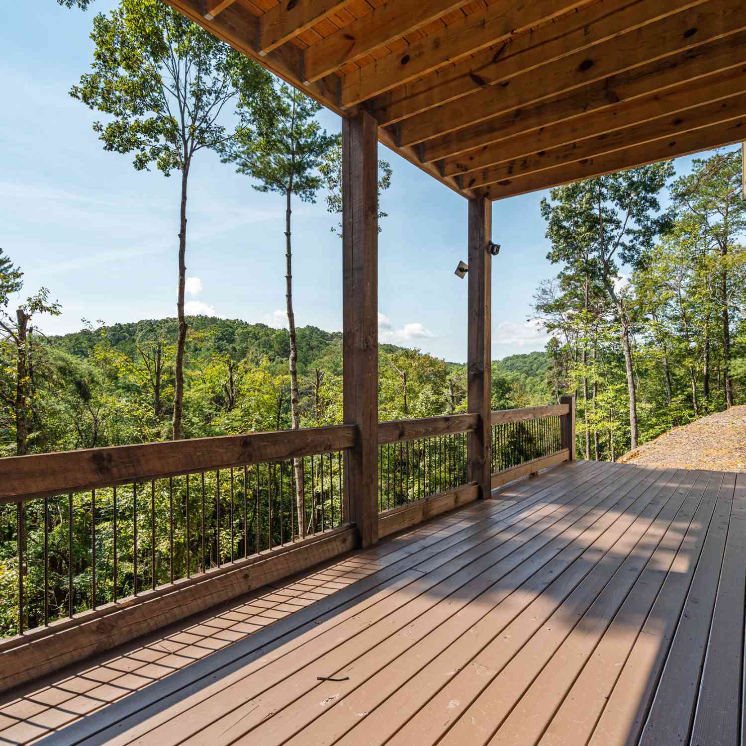 Homes For Sale - 60 Weeks Lane<br/> Ellijay, GA 30540